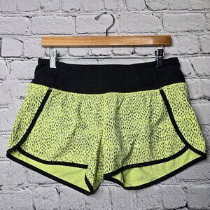 Lululemon Run Times 4-way Stretch Shorts Dottie Dash Clarity Yellow Black Size 6
